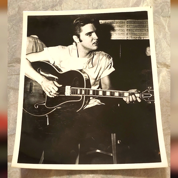 VINTAGE 5 Elvis Presley Glossy Photos 8 X 10 - Picture 4 of 6